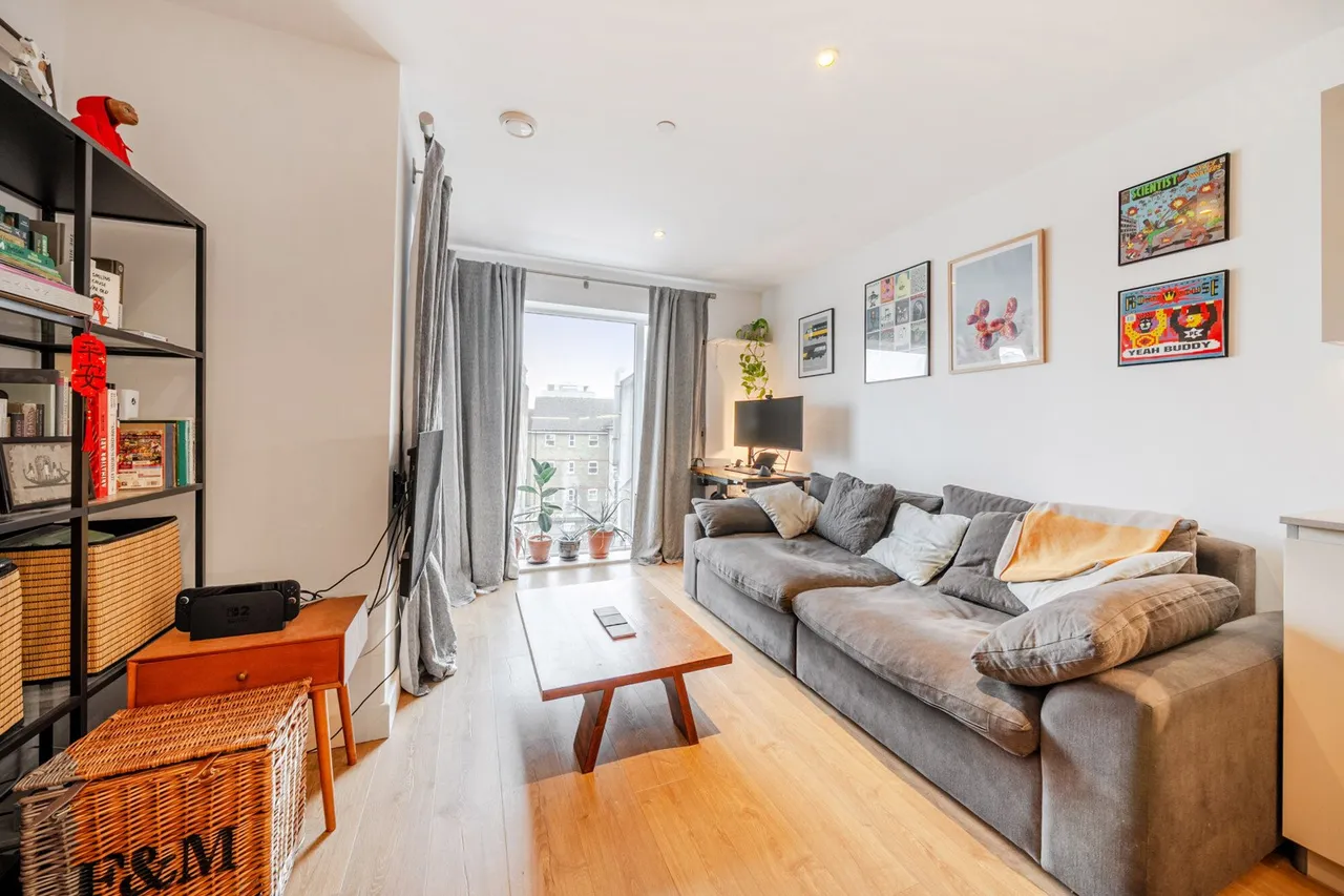 Camberwell Road, SE5, photo 16