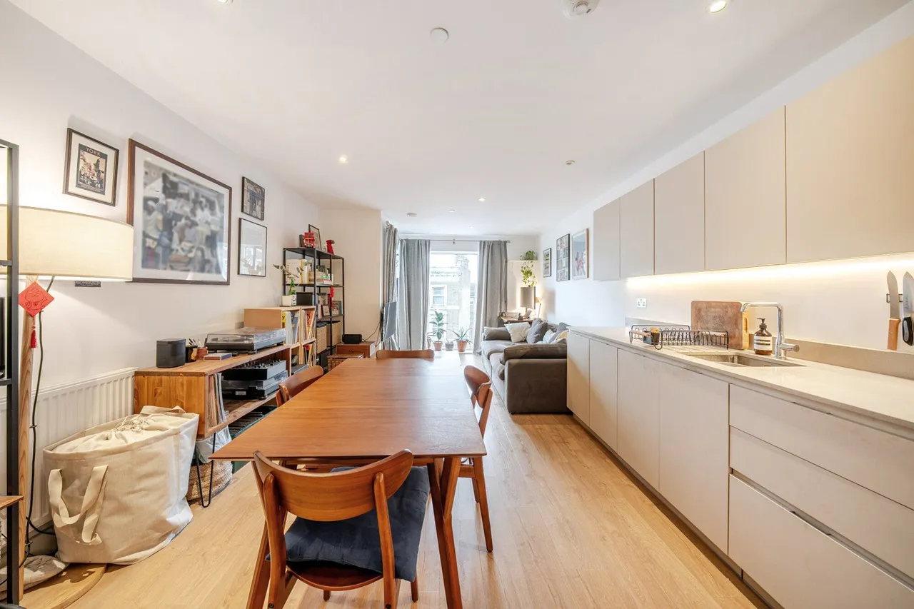 Camberwell Road, SE5, photo 17