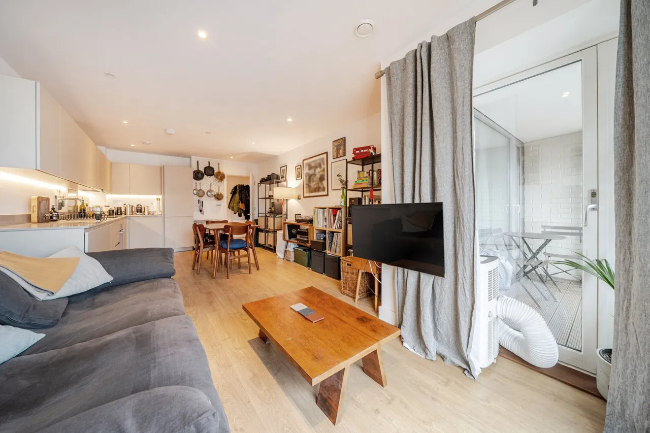Camberwell Road, SE5, photo 14