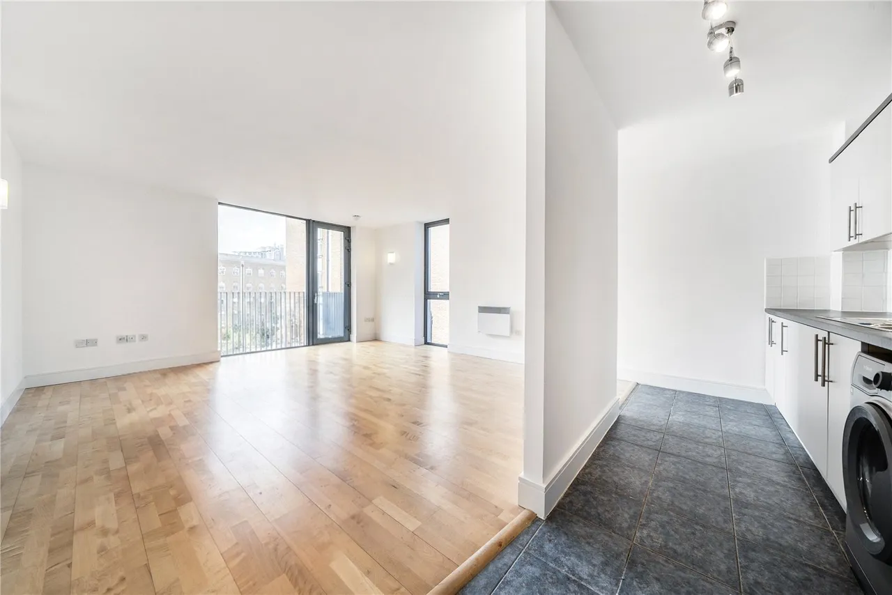 2 bed flat for sale, City Walk, London, SE1