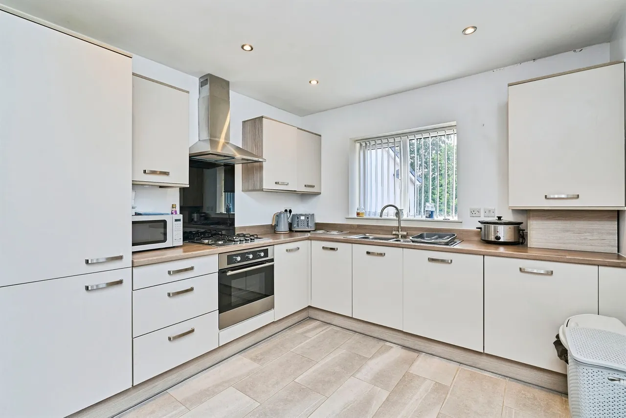 Cavalcade Close, Willenhall, WV12, photo 6
