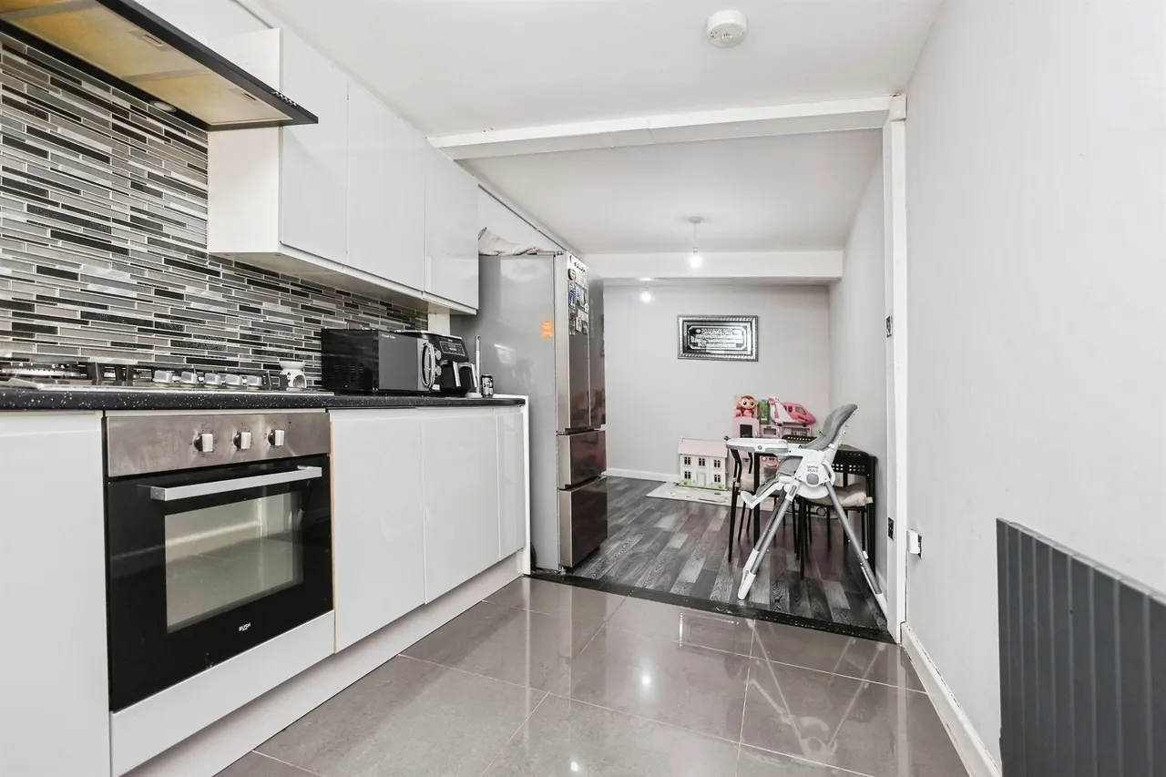 Shard End Crescent, Birmingham, B34, photo 10