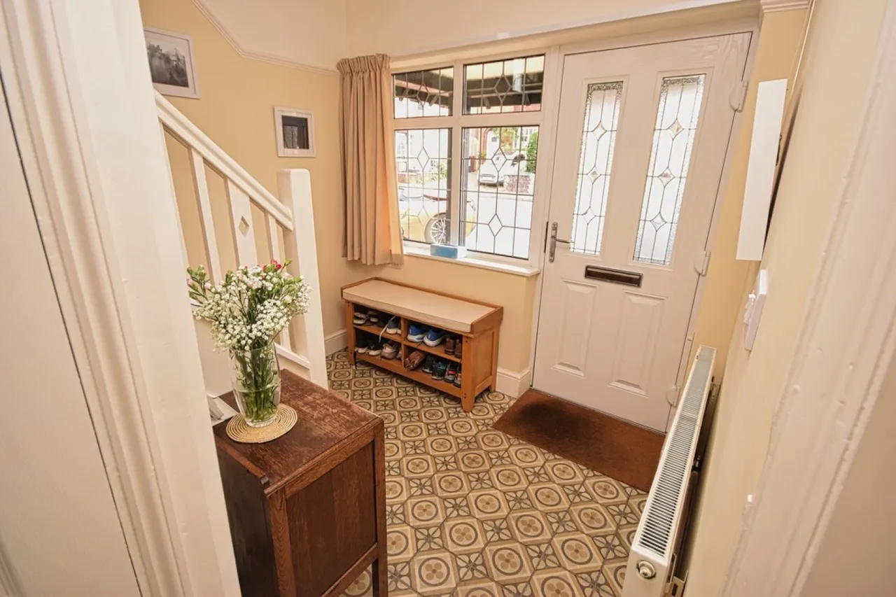 Castle Lane, Solihull, West Midlands, photo 6