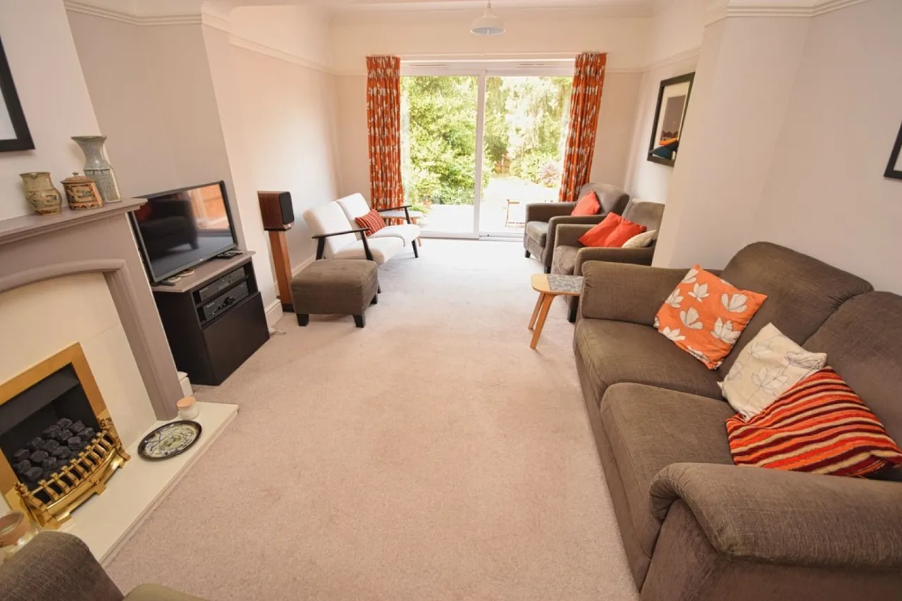 Castle Lane, Solihull, West Midlands, photo 5