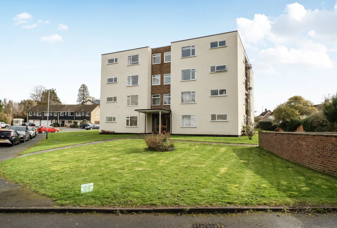 2 bed flat for sale — Belworth Court, Cheltenham, GL51 6HQ
