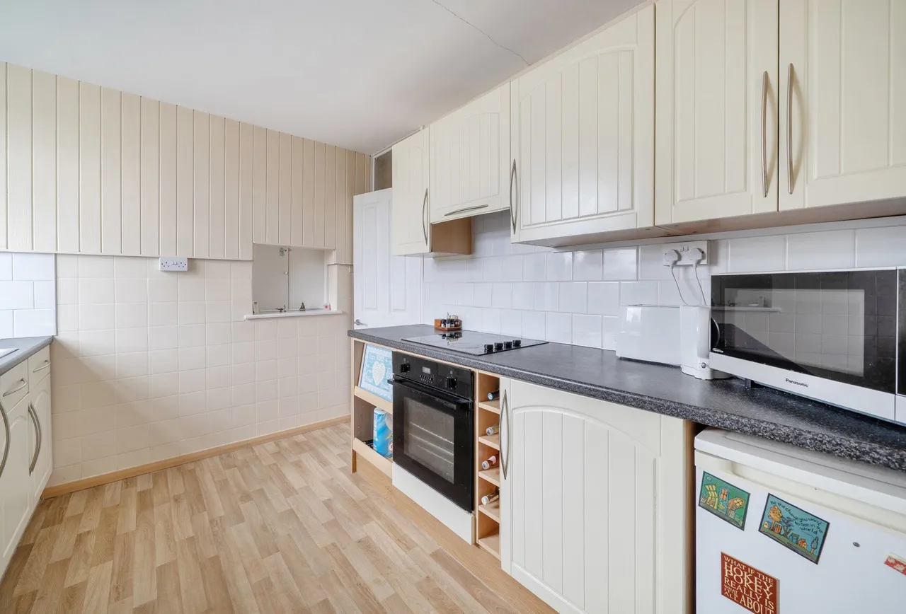 Belworth Court, Cheltenham, GL51 6HQ, photo 5