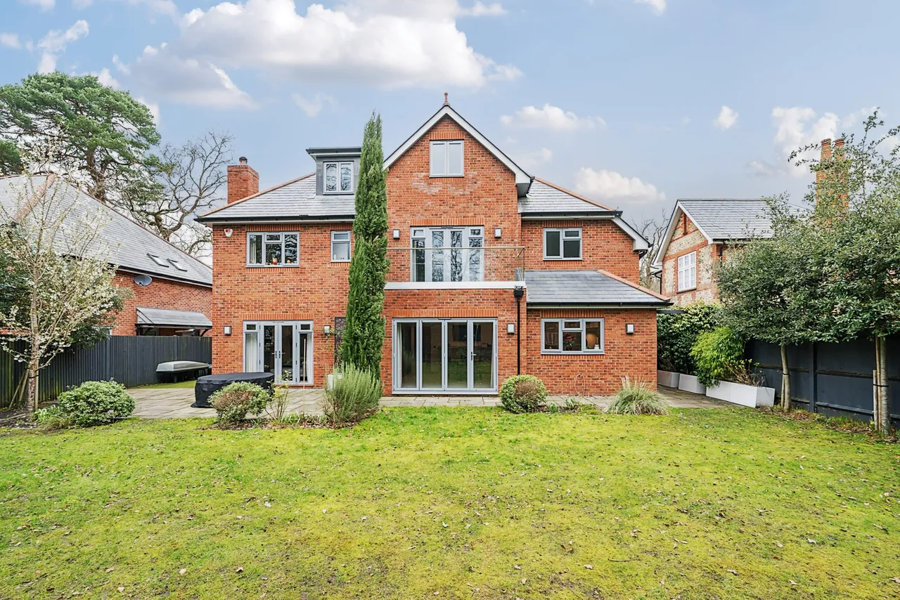 Elvetham Road, Fleet, Fleet, GU51 4HH, photo 8