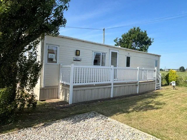 2 bed mobile home for sale — Eastland Meadows Country Park, Bradwell-on-Sea, Southminster, Essex, CM0
