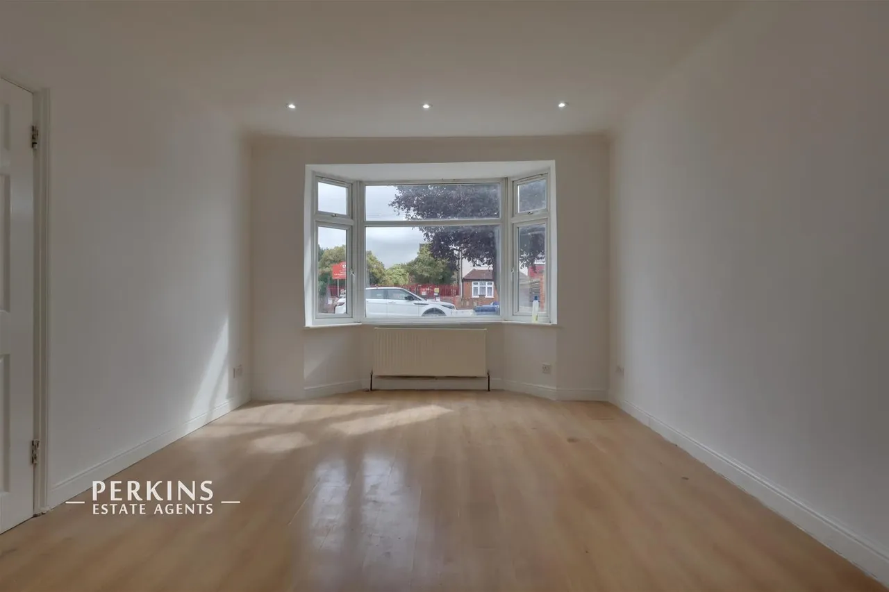 Lady Margaret Road, Southall, UB1, photo 8