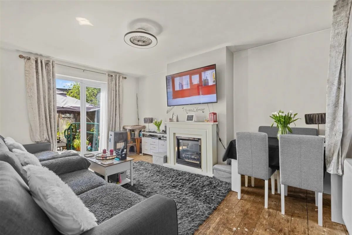 Brentwick Gardens, Brentford, TW8, photo 2