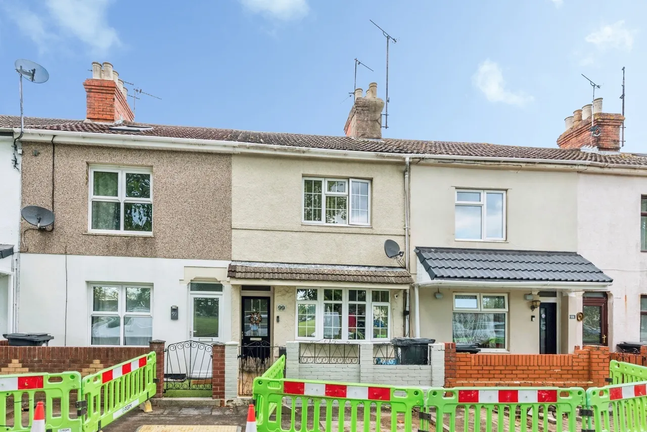 Edinburgh Street, Swindon, SN2, photo 11