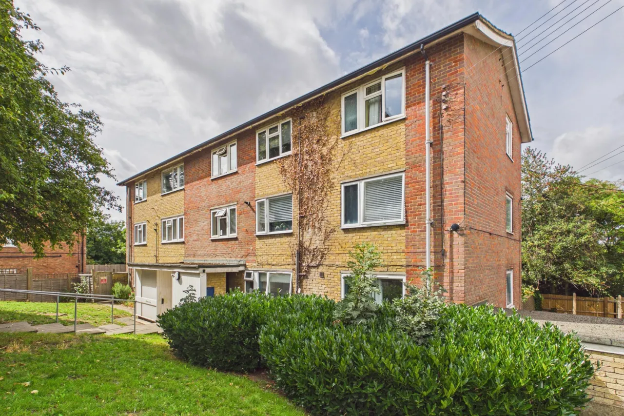 2 bed flat for sale, Turners Hill, Hemel Hempstead, HP2