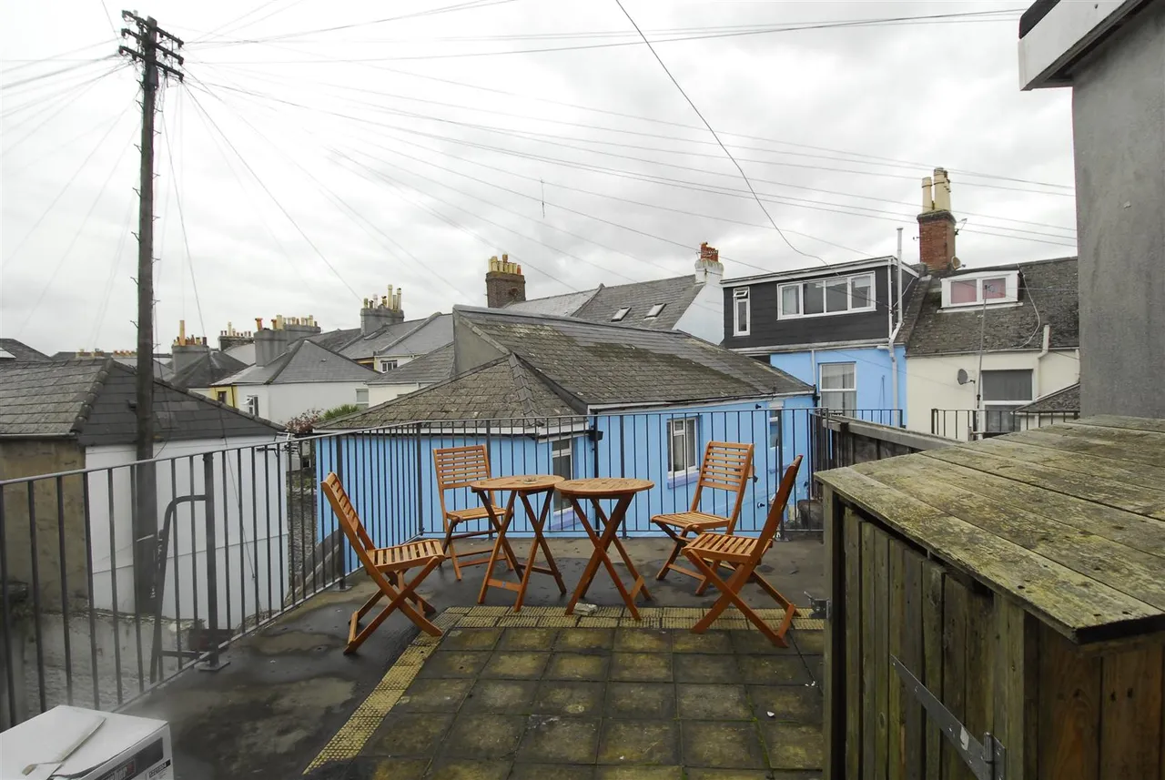 Clifton Place, Plymouth, photo 2