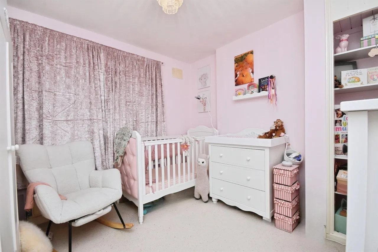 Orchard Avenue, Brentwood, CM13, photo 14