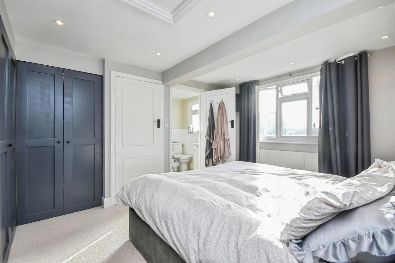 Orchard Avenue, Brentwood, CM13, photo 9