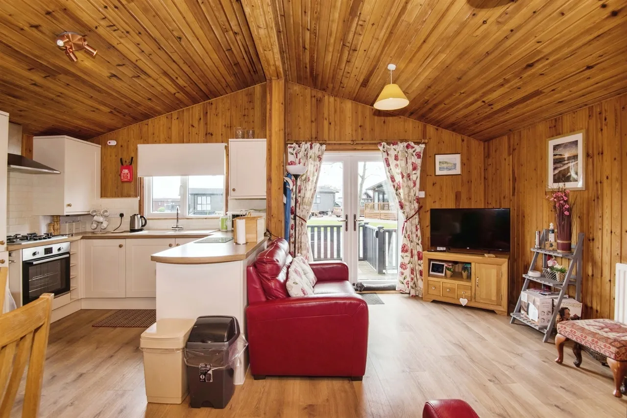 Sidmouth Road, Rousdon, DT7, photo 3