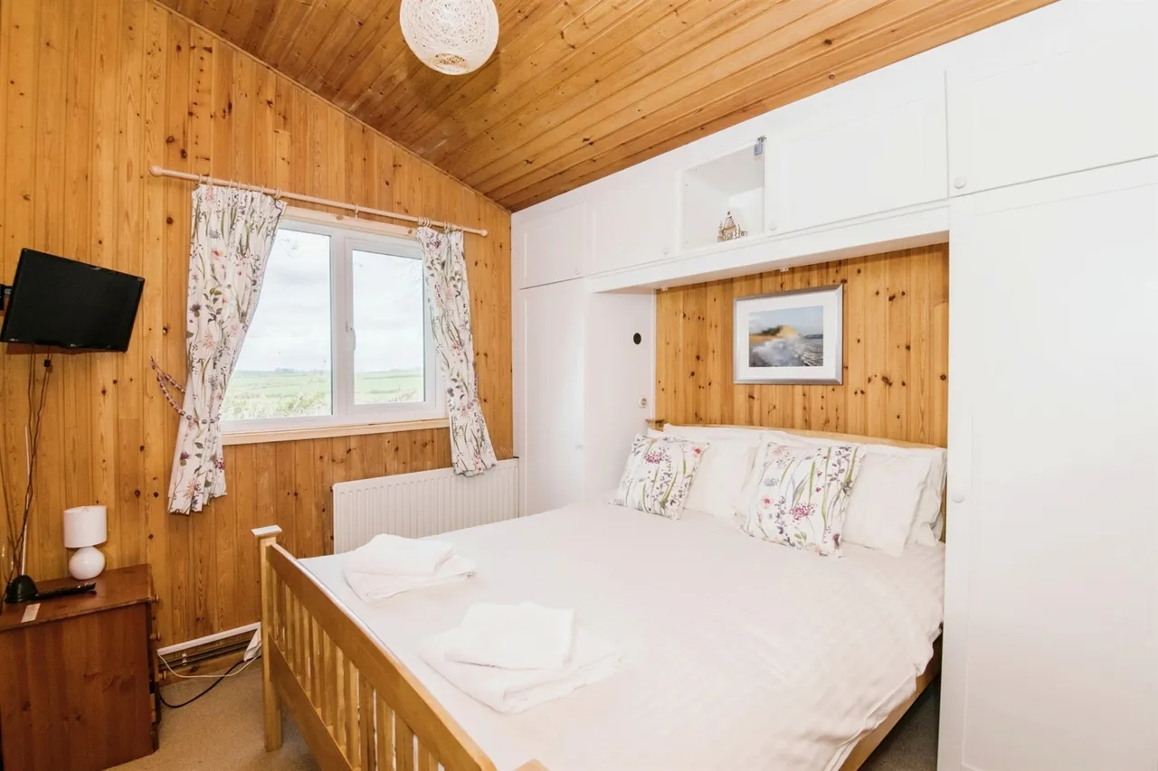 Sidmouth Road, Rousdon, DT7, photo 8