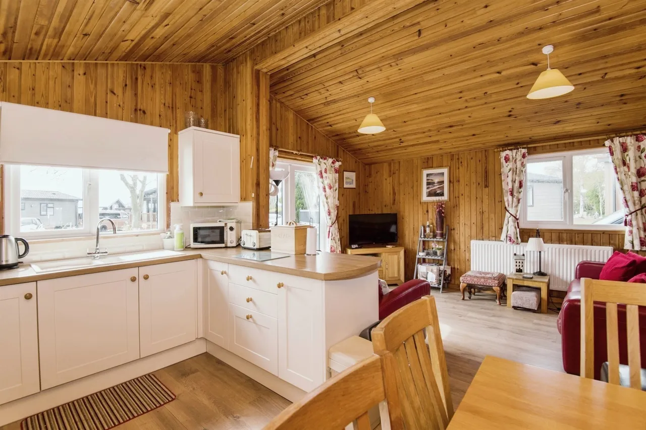 Sidmouth Road, Rousdon, DT7, photo 5