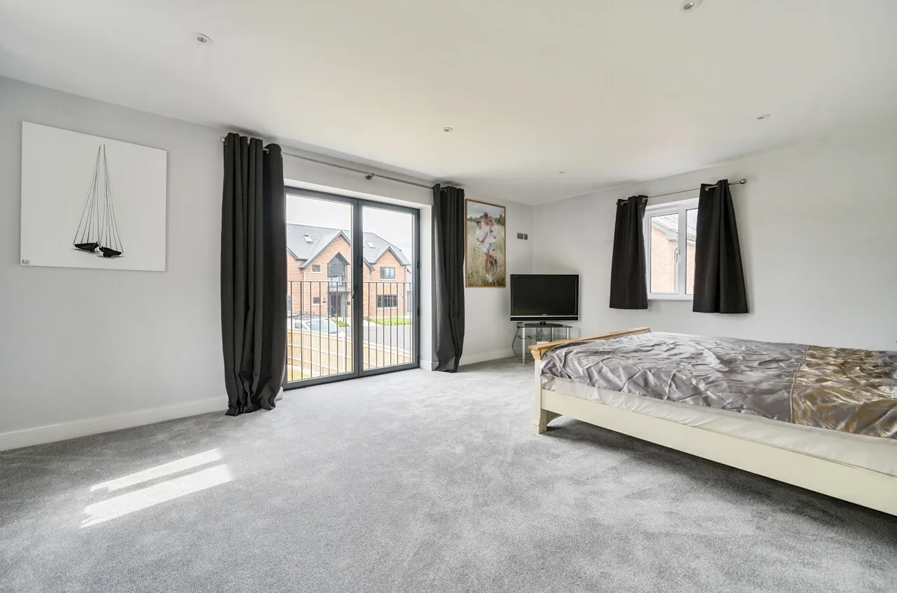The Lawns, Burridge, SO31, photo 10