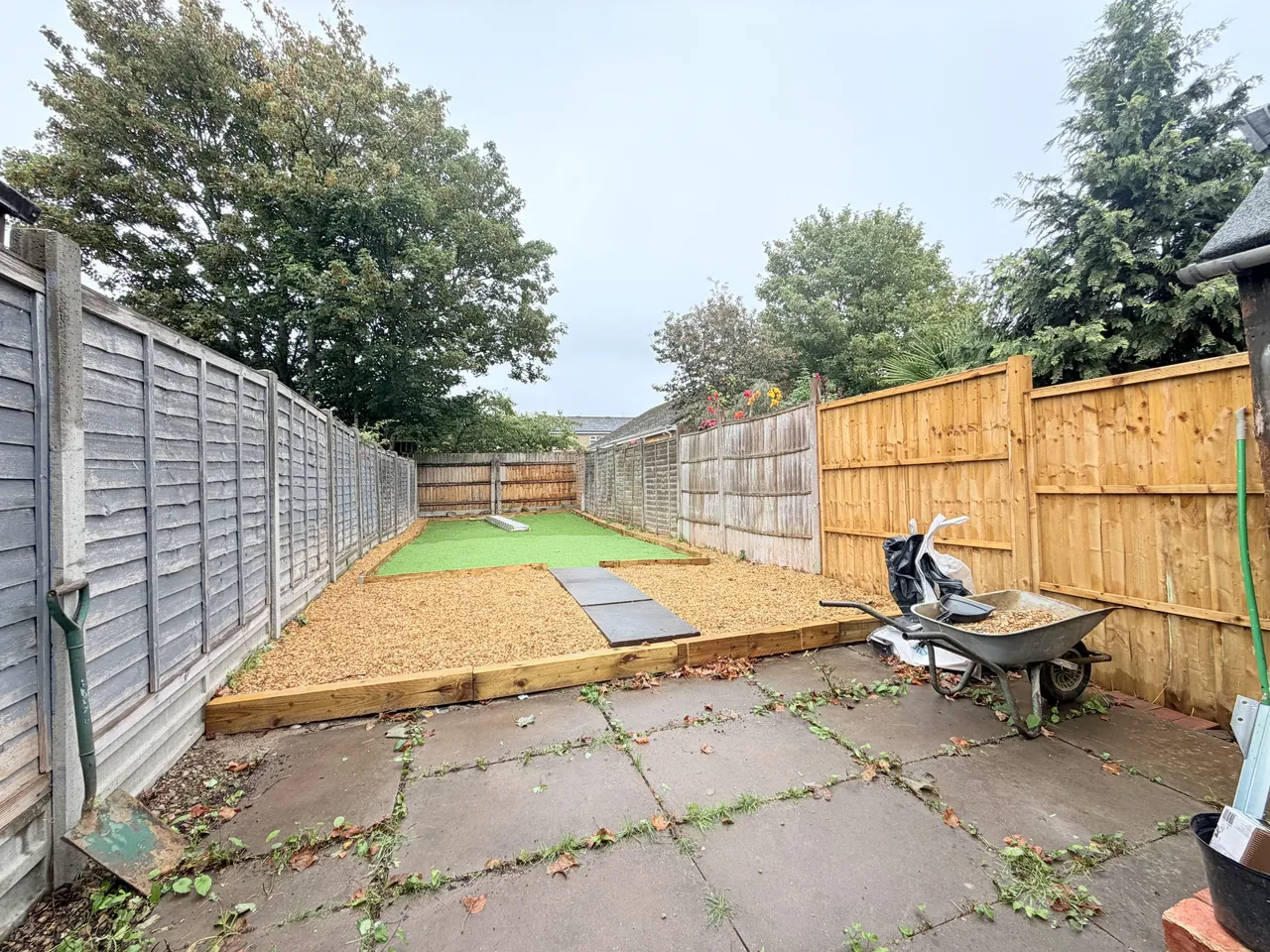Cromwell Road, RUSHDEN, photo 11