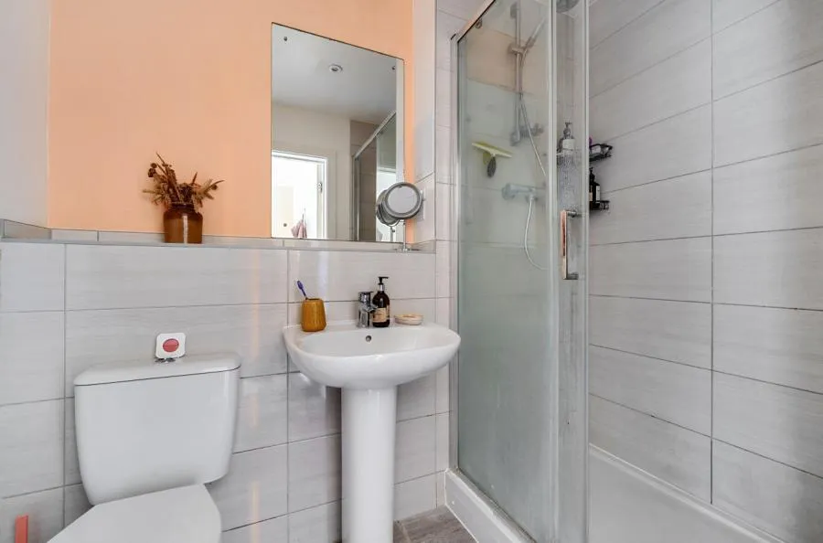 Barley Road, Finchwood Park, RG40, photo 6