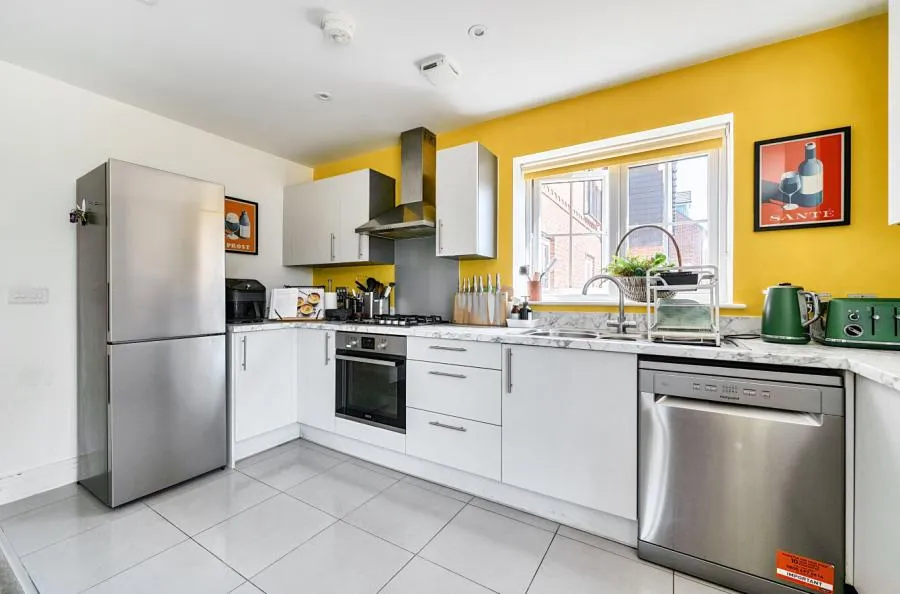 Barley Road, Finchwood Park, RG40, photo 12