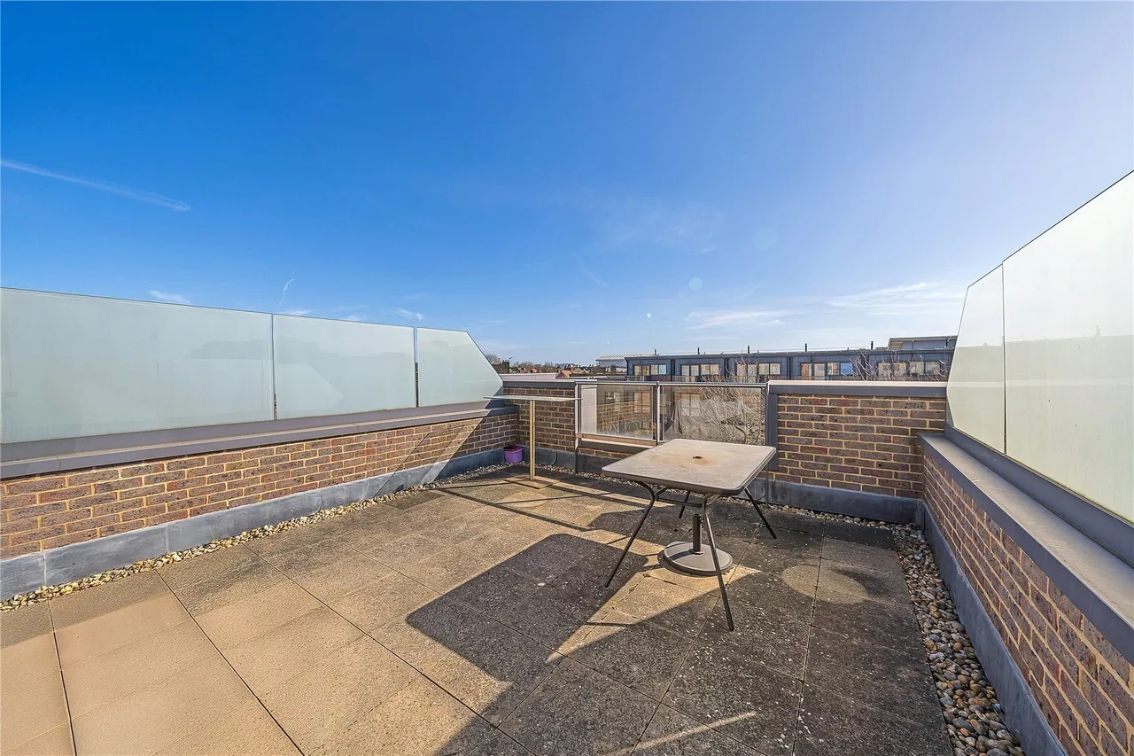 Sir Alexander Close, London, W3, photo 12