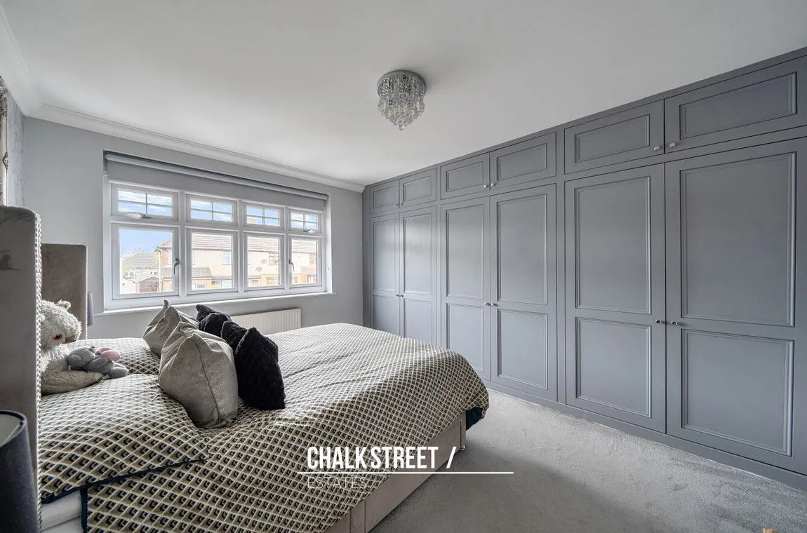 Dee Way, Rise Park, Romford, Greater London, RM1 4UU, photo 10
