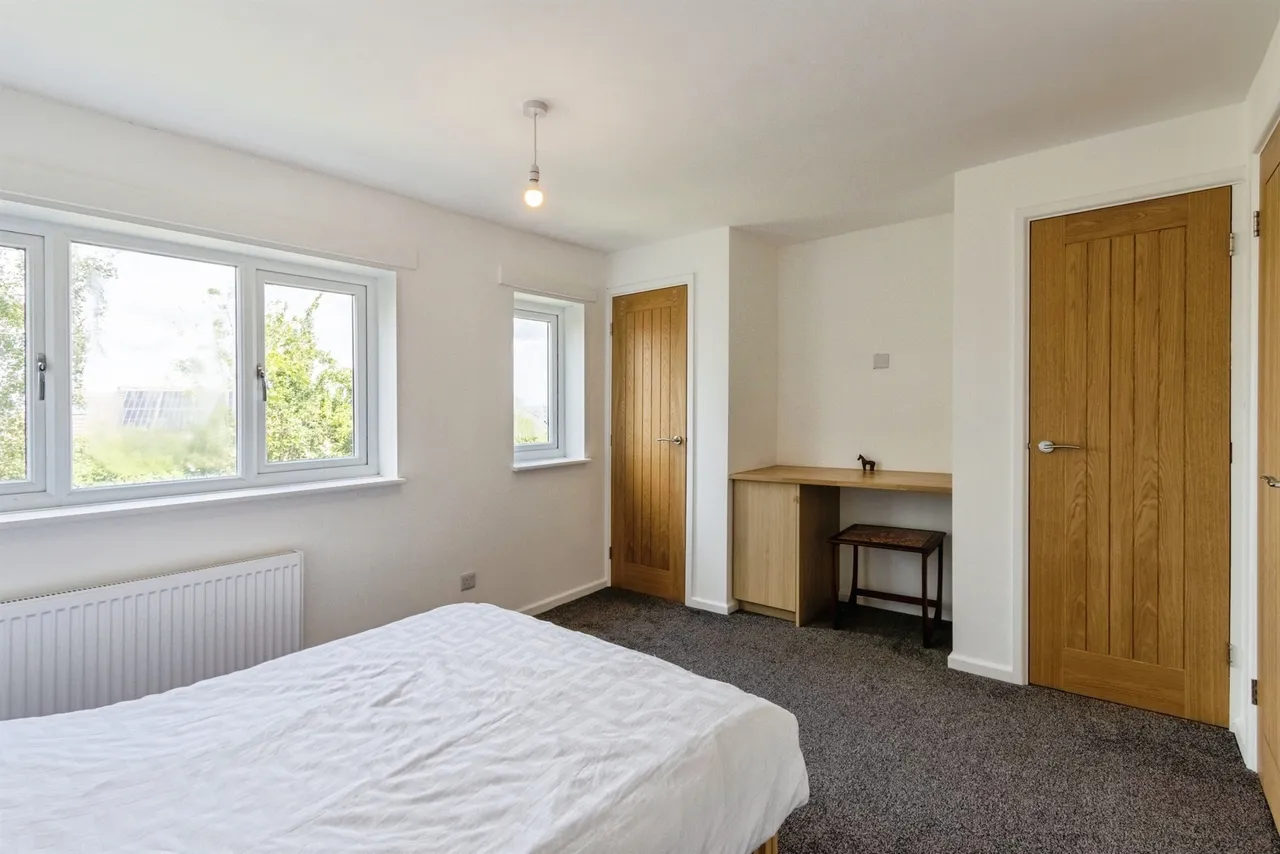 Oakworth Close, Barnsley, photo 10