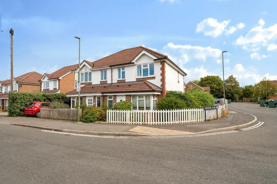 3 bed house for sale, Cricket Road, Oxford, OX4