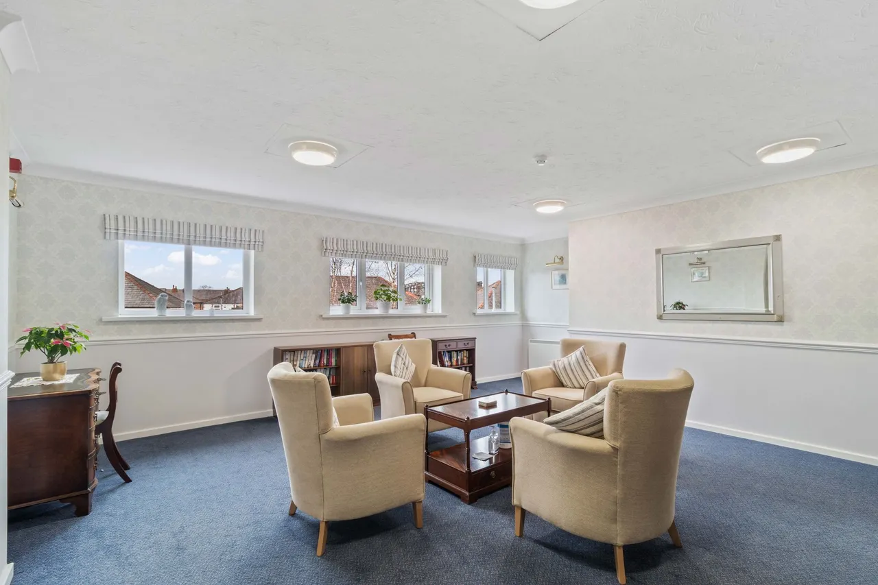 Oulton Court, Grappenhall, Warrington, Warrington, WA4 2NT, photo 9