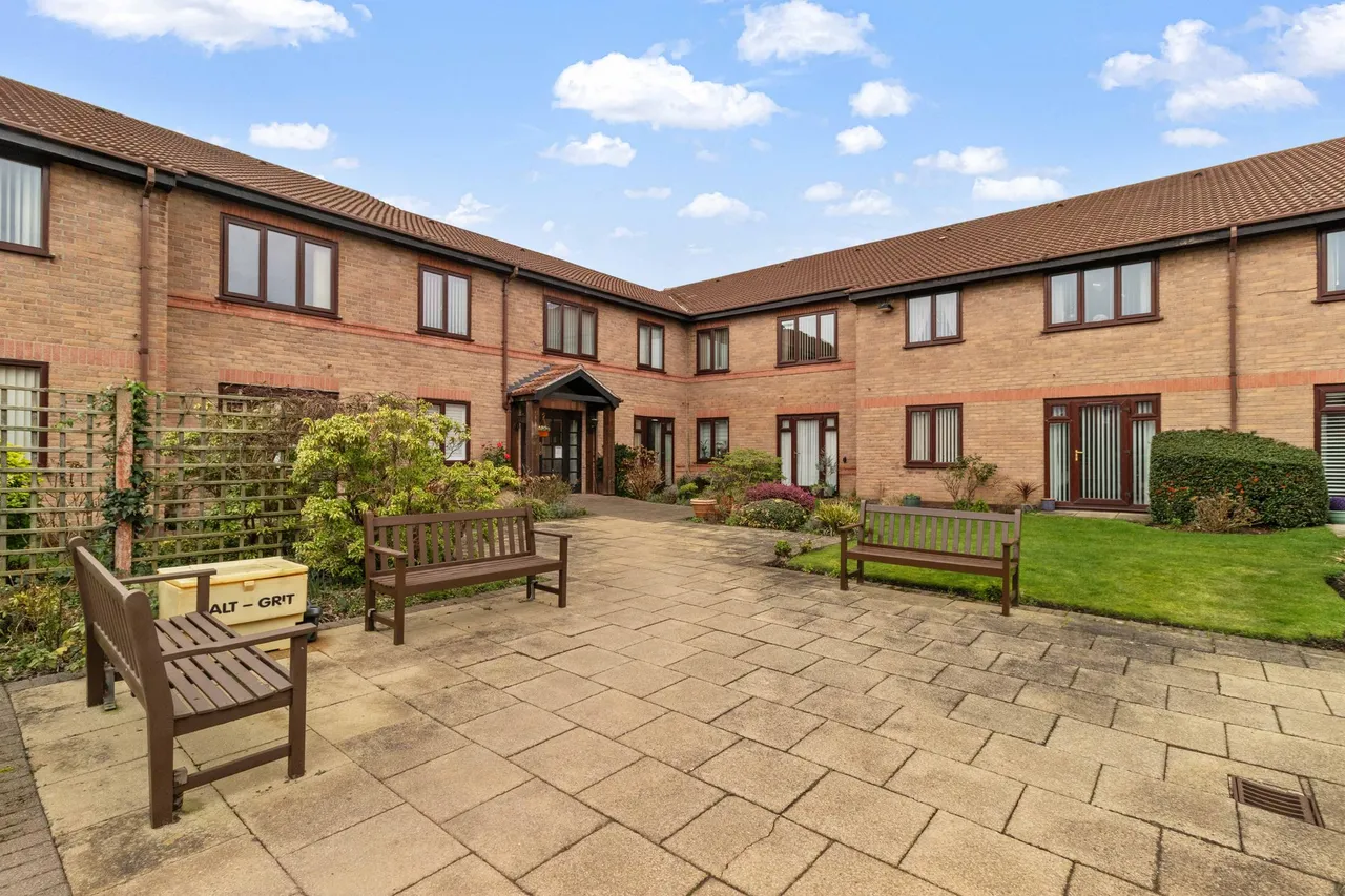 Oulton Court, Grappenhall, Warrington, Warrington, WA4 2NT, photo 12