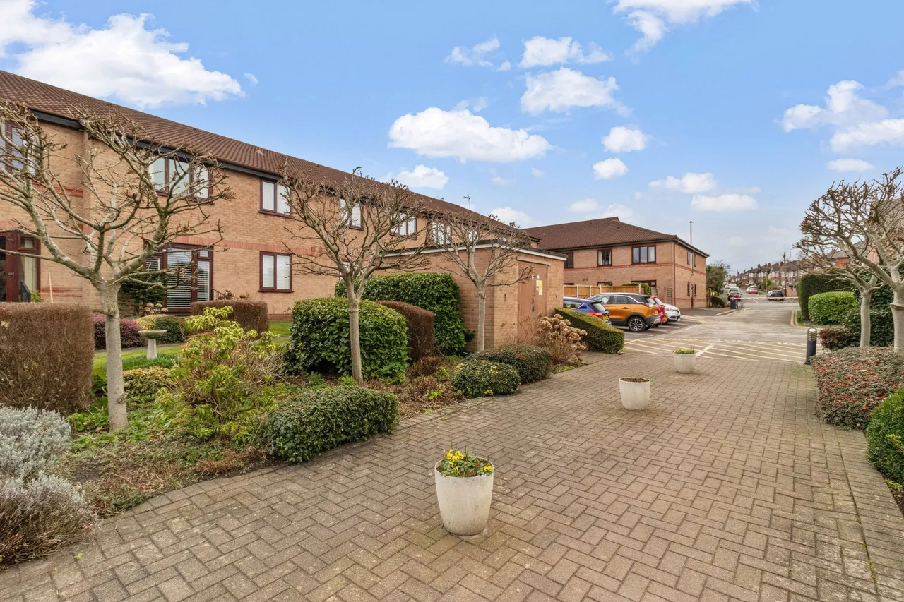 Oulton Court, Grappenhall, Warrington, Warrington, WA4 2NT, photo 13
