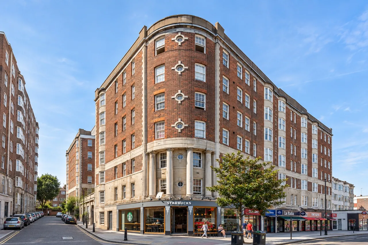 2 bed flat for sale, Queensway, Bayswater, W2