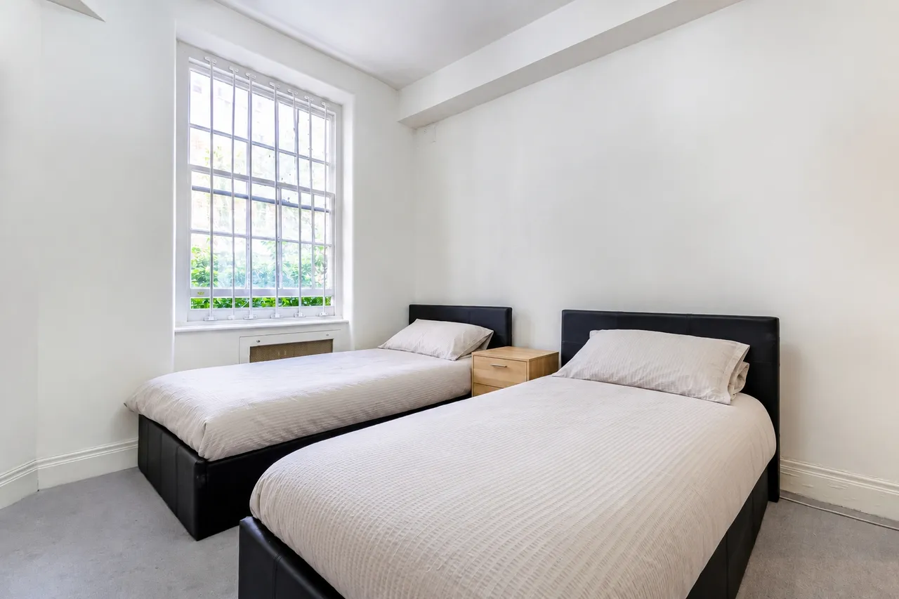 Queensway, Bayswater, W2, photo 3