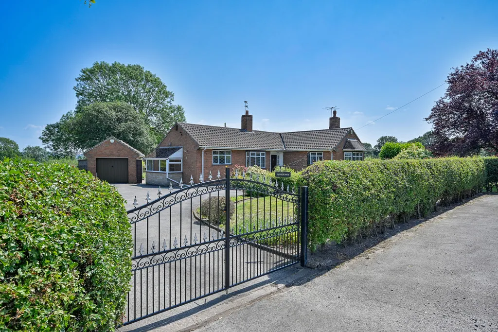 Stafford Road, Aston-by-Stone, photo 18