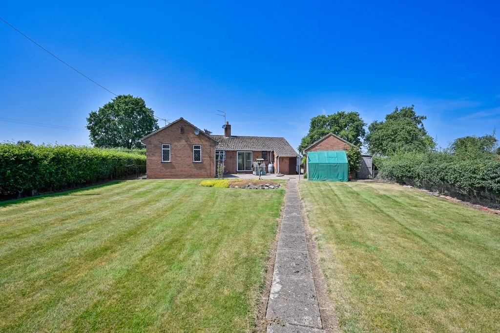 Stafford Road, Aston-by-Stone, photo 11