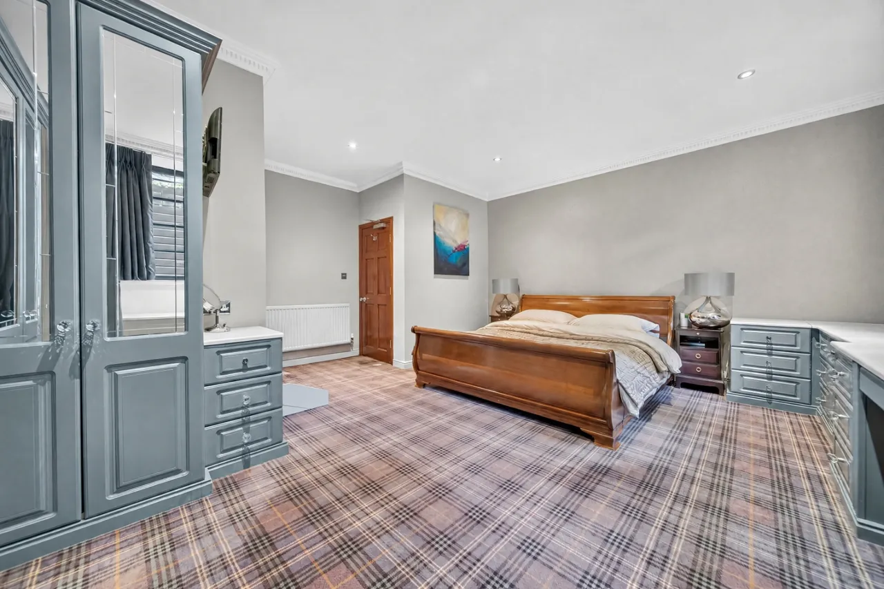 Woodlands Drive, Rawdon, LS19, photo 18