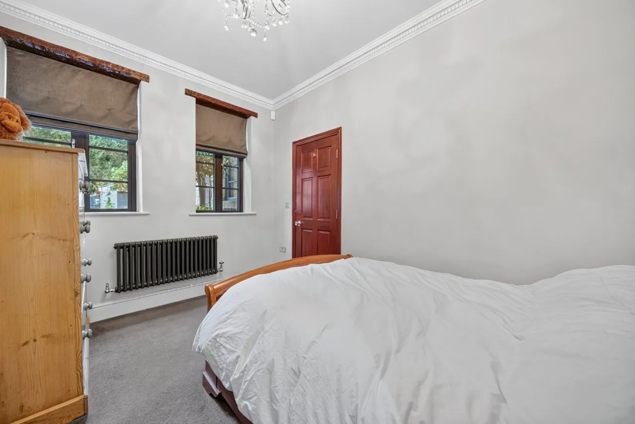 Woodlands Drive, Rawdon, LS19, photo 23