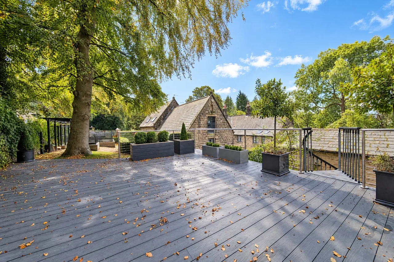 Woodlands Drive, Rawdon, LS19, photo 31