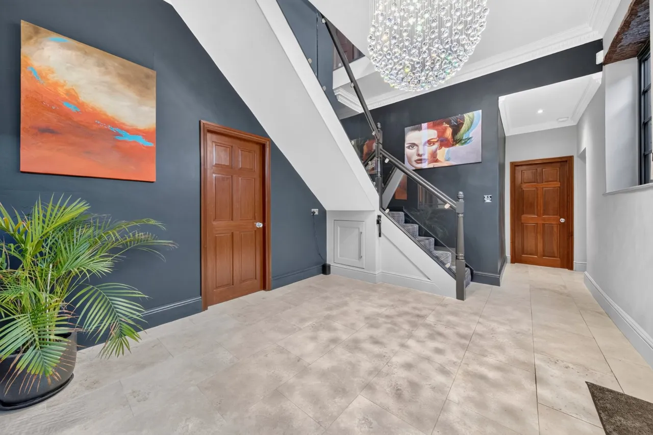 Woodlands Drive, Rawdon, LS19, photo 14