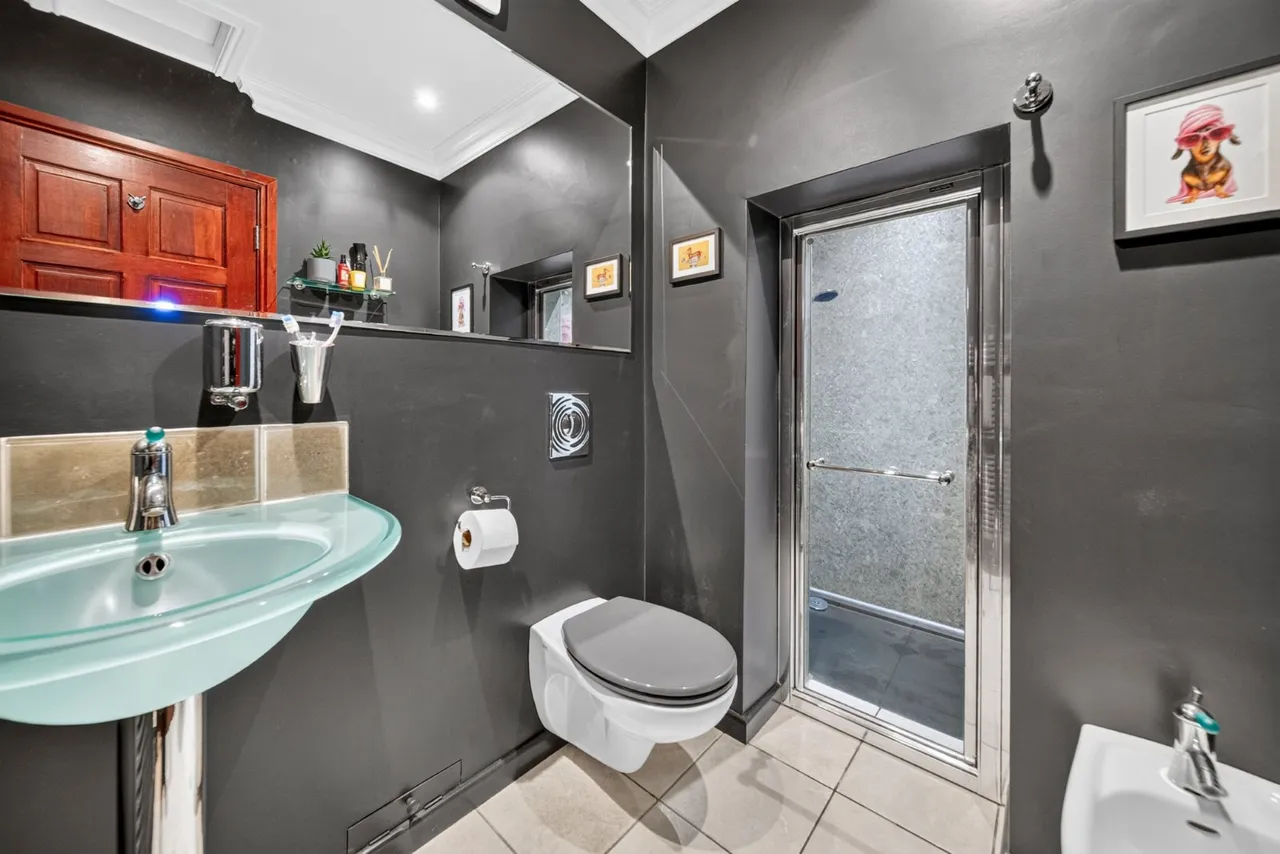 Woodlands Drive, Rawdon, LS19, photo 20