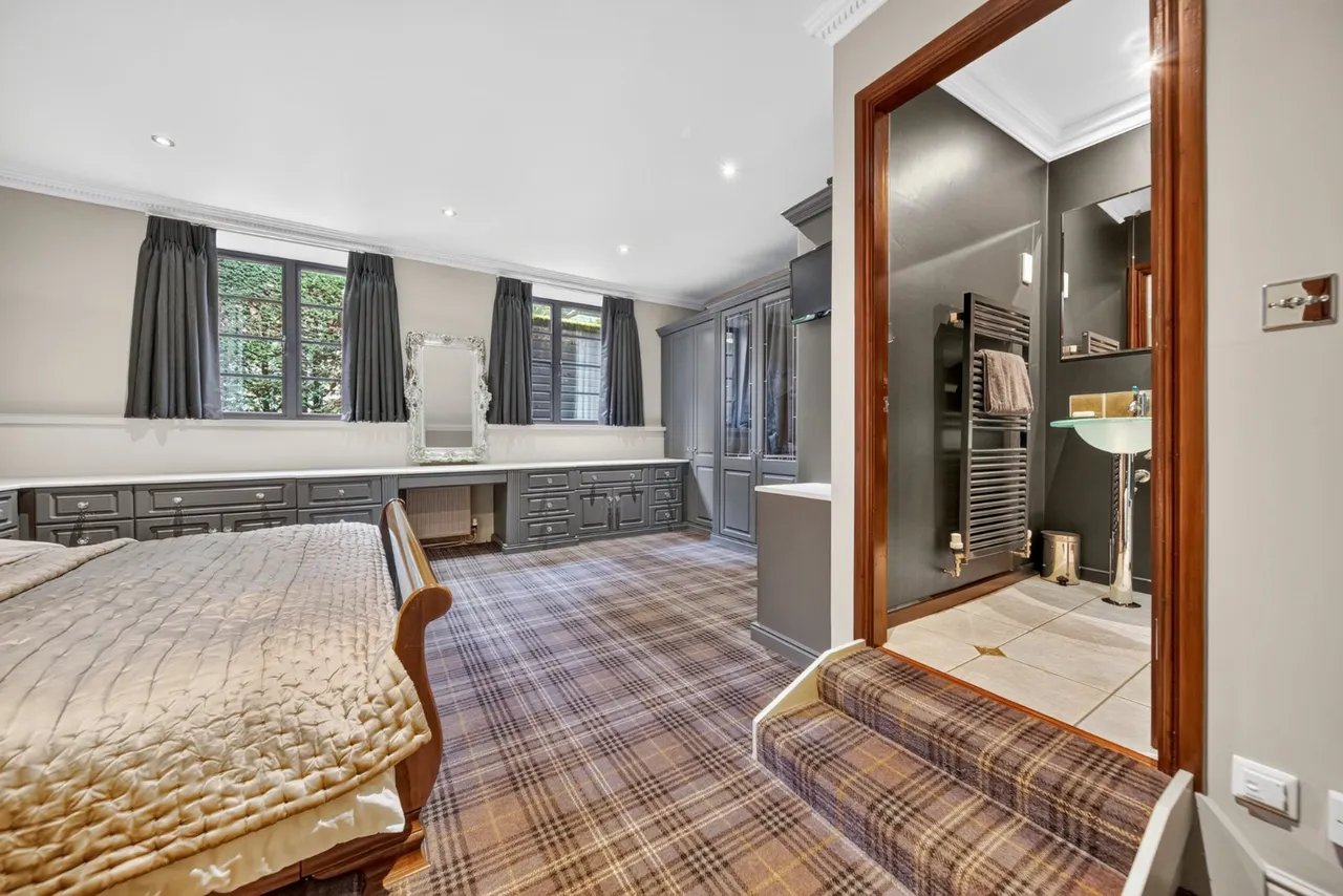 Woodlands Drive, Rawdon, LS19, photo 19