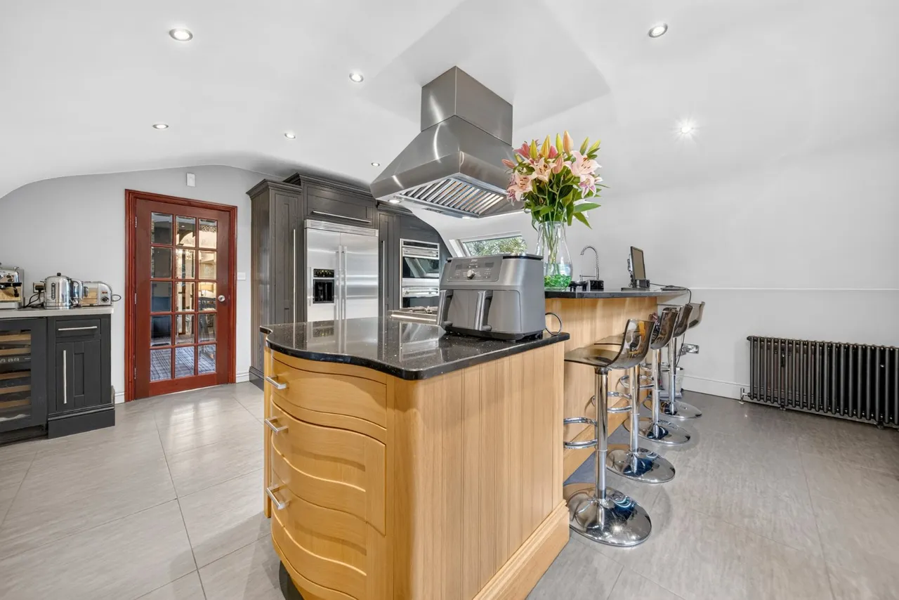 Woodlands Drive, Rawdon, LS19, photo 7