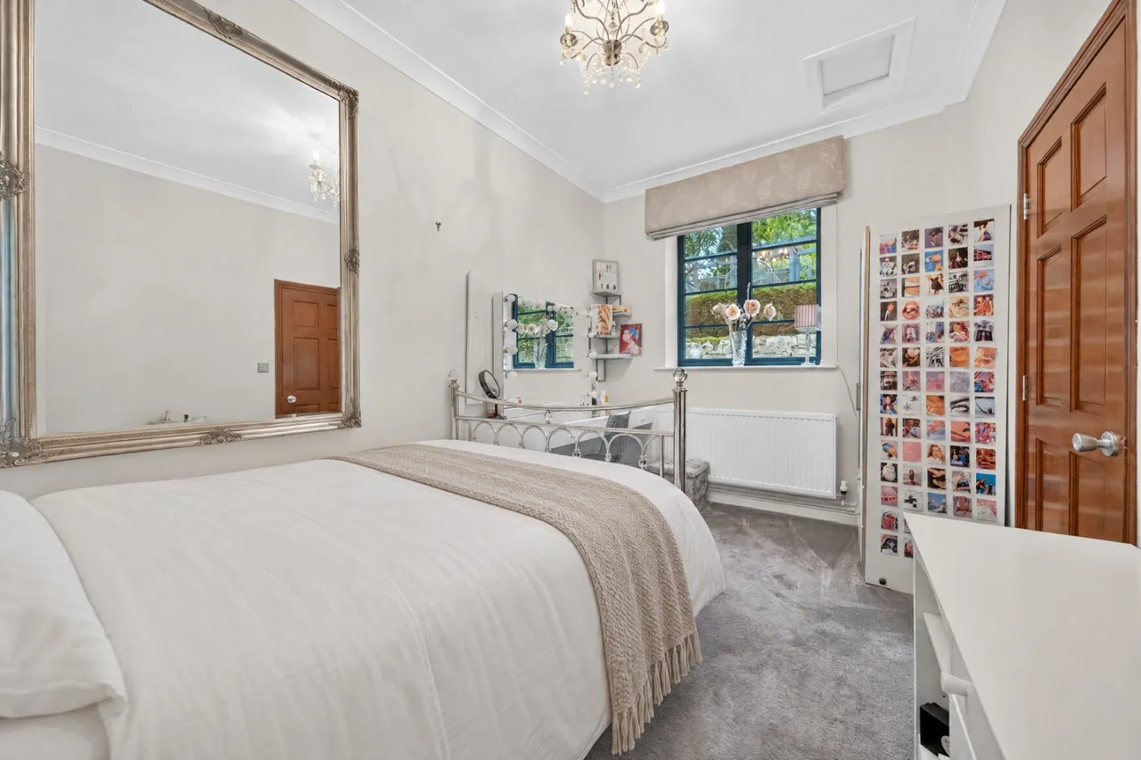 Woodlands Drive, Rawdon, LS19, photo 21