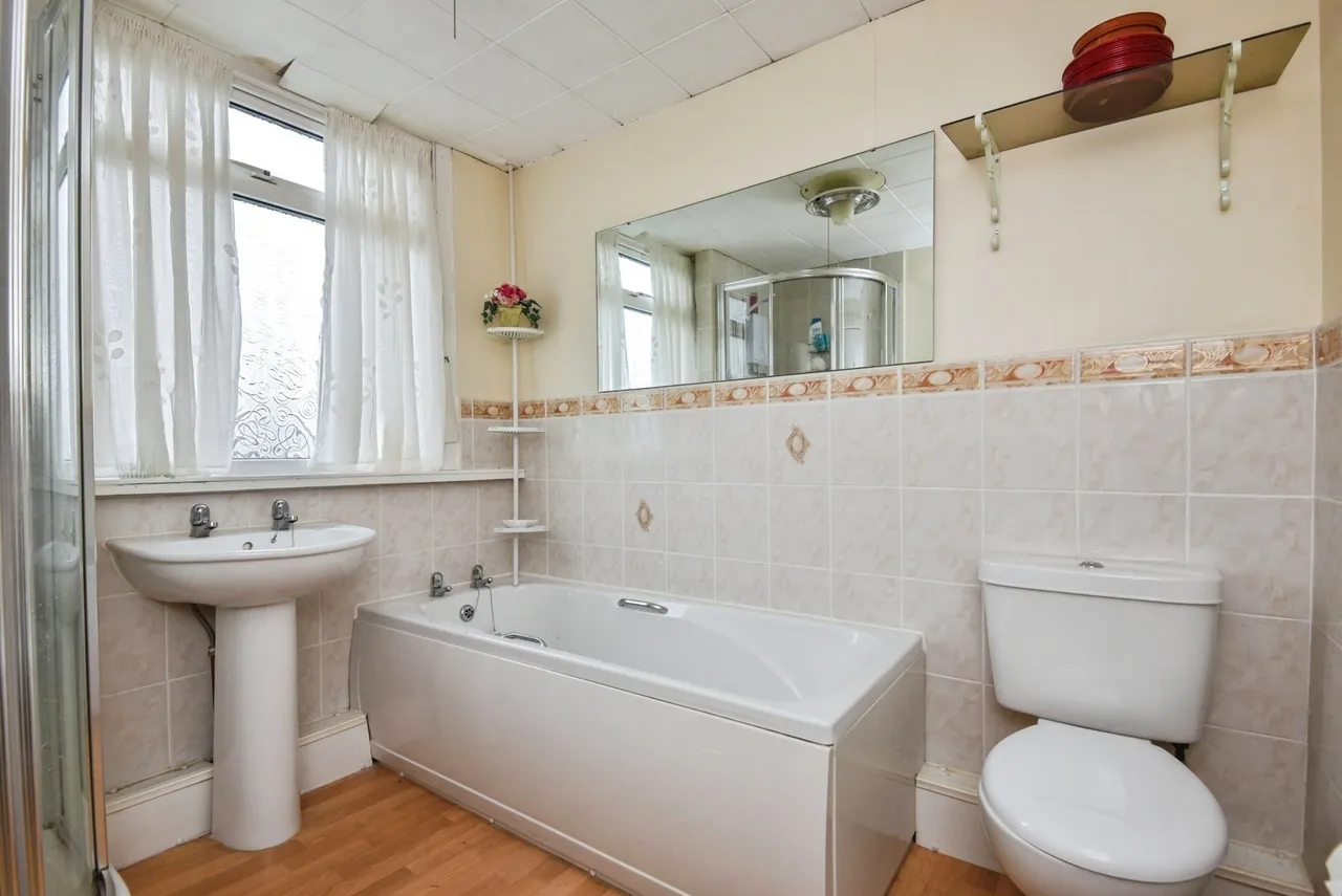 Warwick Avenue, Morecambe, LA4, photo 15