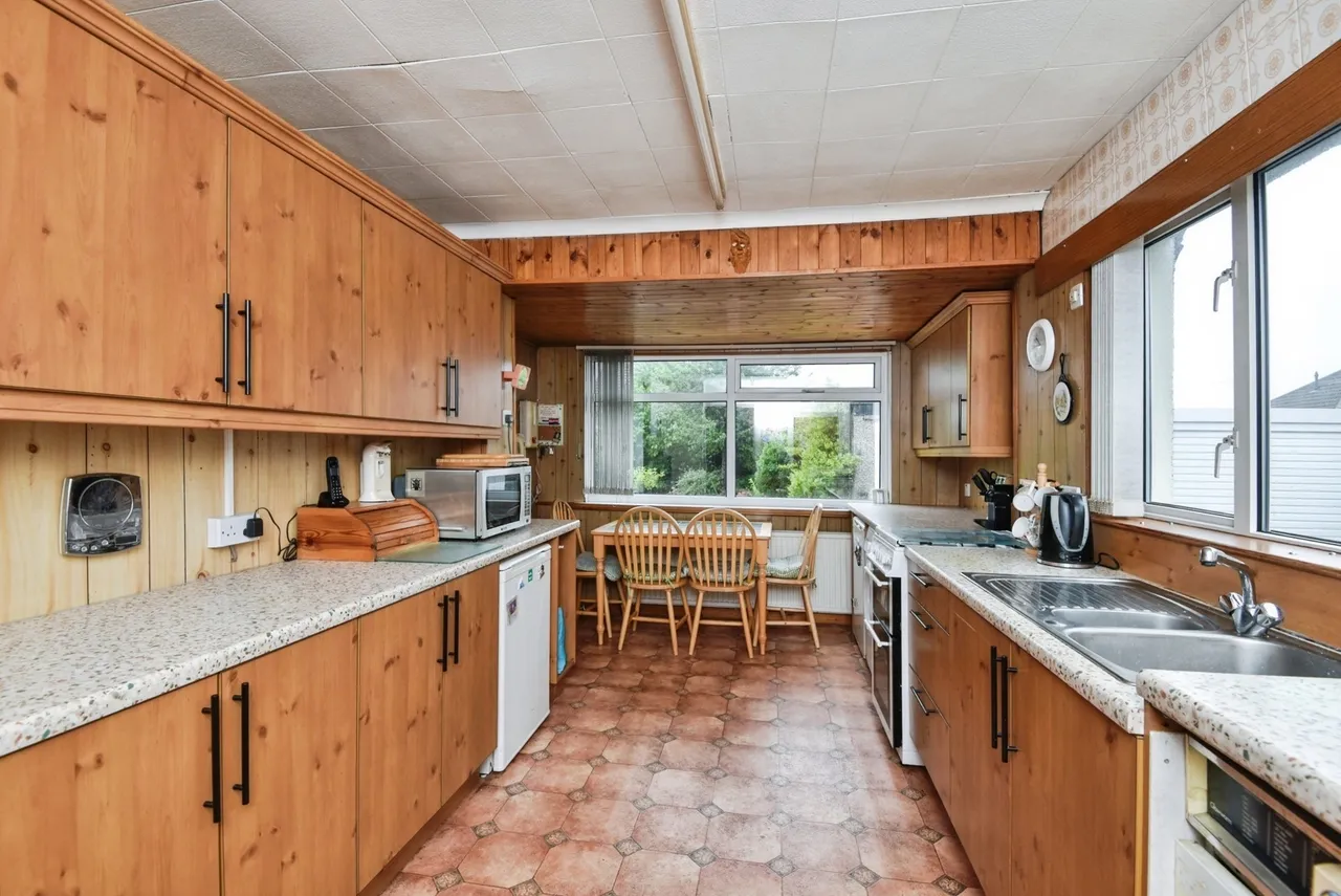 Warwick Avenue, Morecambe, LA4, photo 6