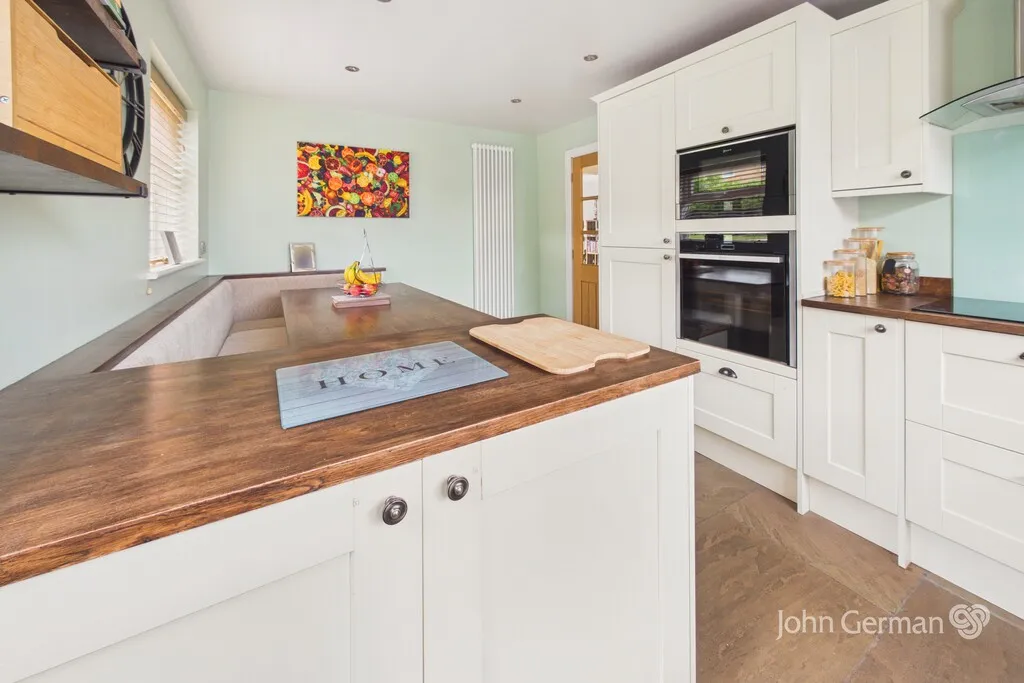 Hawley Close, East Leake, photo 8