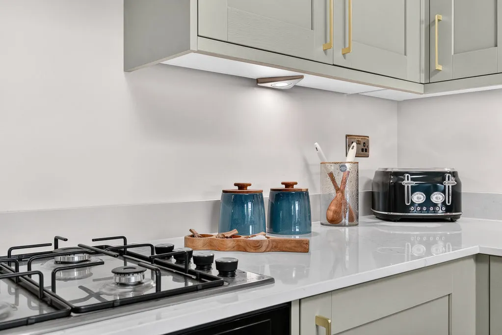 Guildford Street, Chertsey KT16 9AH, photo 8