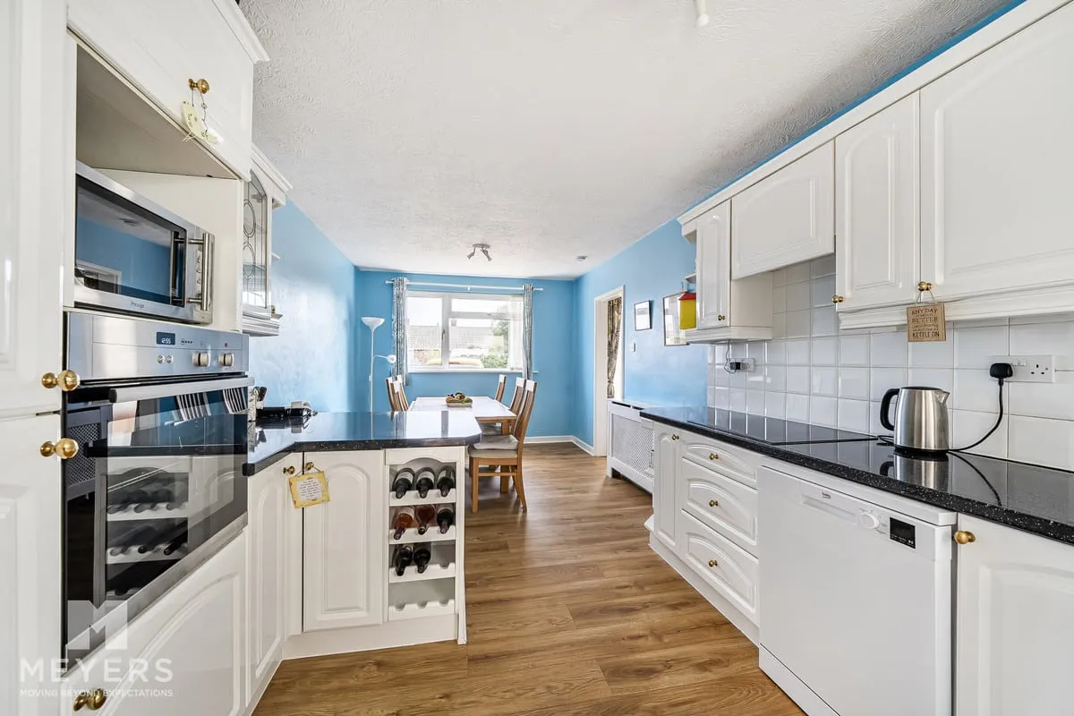 Hardy Close, West Moors, BH22, photo 5